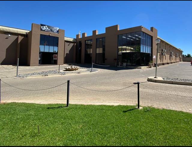 18,483M² HOTEL FOR SALE IN ABRAHAMSRUST